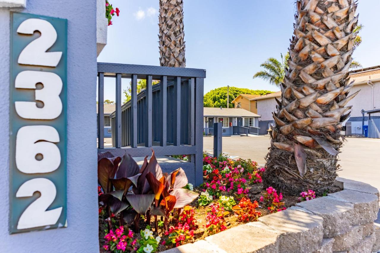 The Monterey Fireplace Inn מראה חיצוני תמונה