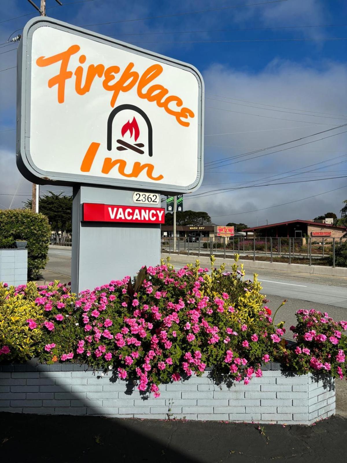The Monterey Fireplace Inn מראה חיצוני תמונה